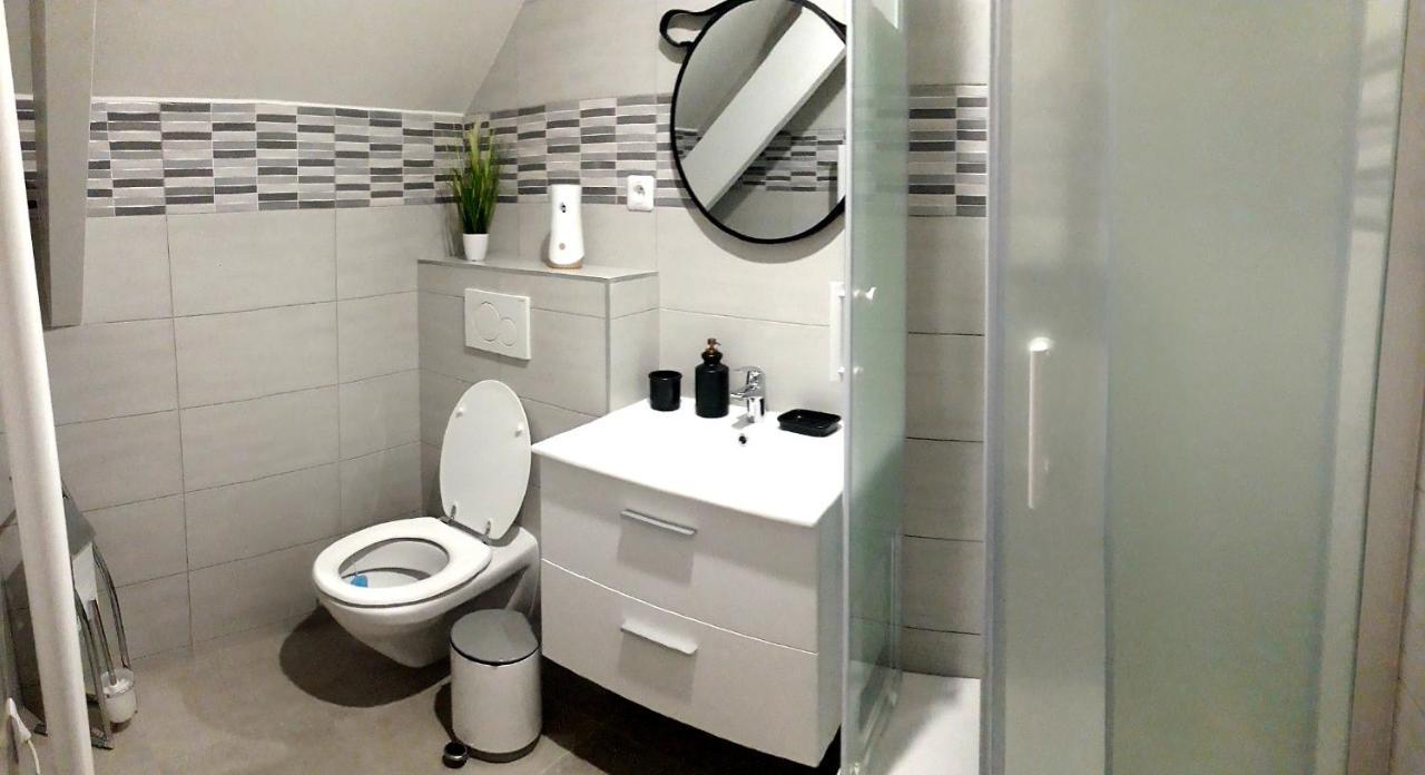 Cosy Chambre Chez Habitant 5Mn Aeroport Roissy Cdg Hotel Le Mesnil-Amelot Exterior photo