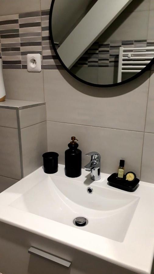 Cosy Chambre Chez Habitant 5Mn Aeroport Roissy Cdg Hotel Le Mesnil-Amelot Exterior photo